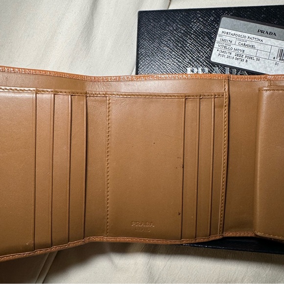 PRADA | Authentic Portafoglio Portamon Wallet - Picture 3 of 9